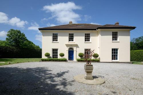 St Issey House | The Vicarage - Grand Country House, Walking Distance to Padstow and with Pub Across the Road