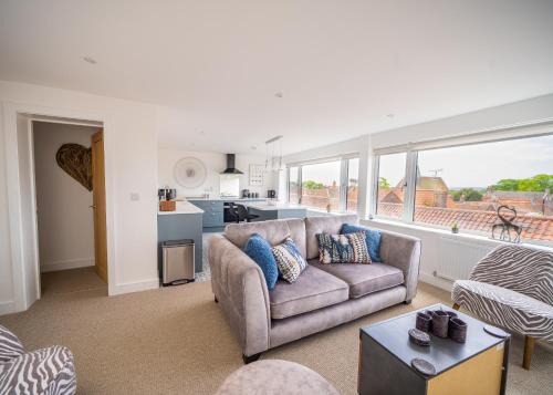 Holt Apartment | 'The View' Penthouse Apartment Number Four Lees Terrace