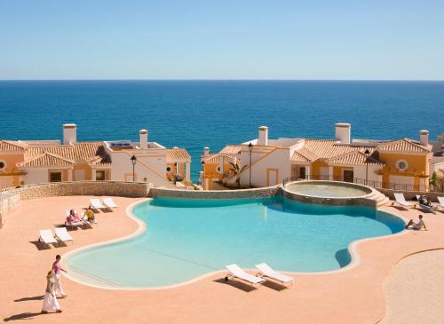 Salema Resort | The View – Santo António Villas, Golf & Spa