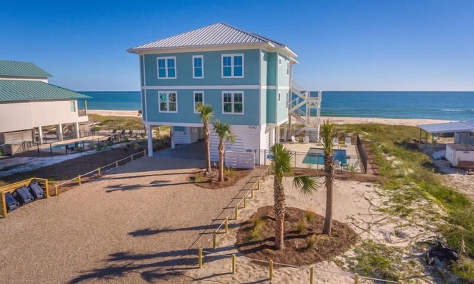 East End House | THE WAIT IS OVER! PAPAW'S SANDBOX IS READY!