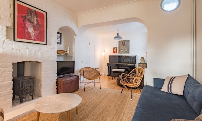 Dungeness House | The Watch Tower - a holiday let by Bloom Stays that sleeps 6 guests in 3 bedrooms