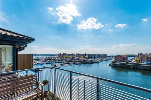 Liverpool Apartment | The Waterfront Penthouse I With Parking