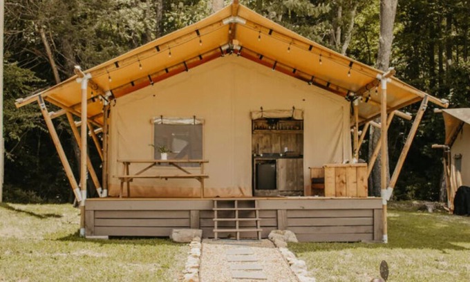 Flag Pond Apartment | The Wesley Unit 5- Not Pet Friendly - Glamping Retro