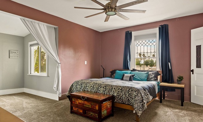 South Redlands House | The whole group will be comfortable in this spacious and unique space.