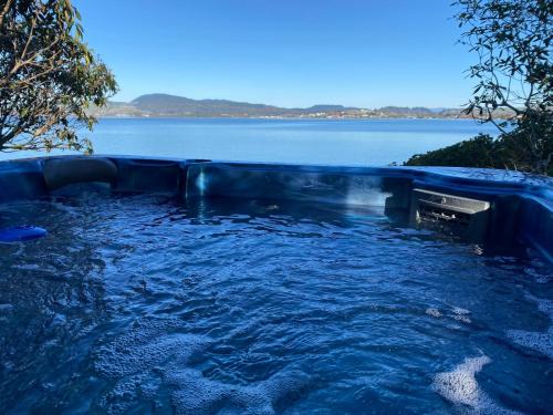 Kawaha Point House | The Willows