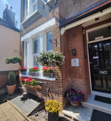 Canterbury Bed & Breakfast | The Wincheap B&B