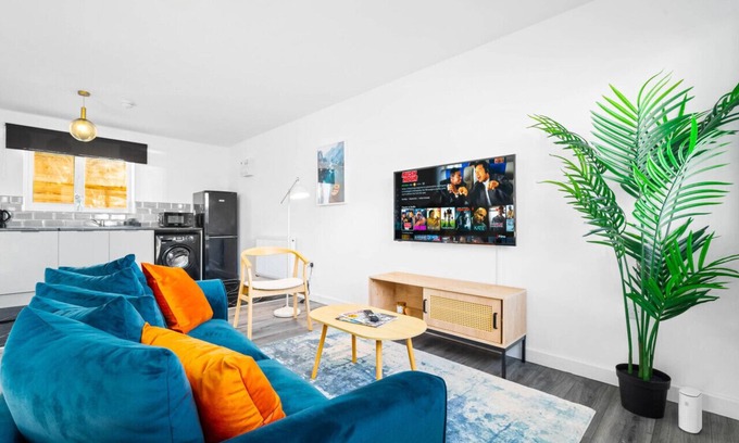 Cradley Heath Apartment | There is 1 bedroom with 1 small double bed, able to comfortably accommodate 2 guests.