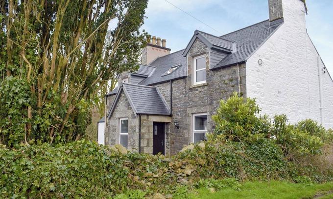 New Luce Cottage | There’s more than an education to be had at The School House.