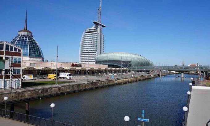 Großwurden House | Thias J 3 with winter garden