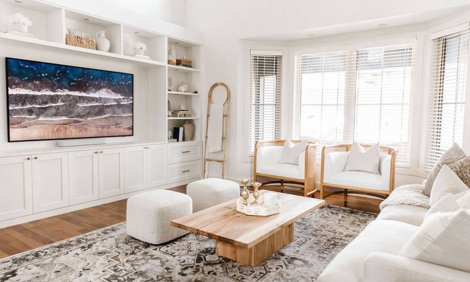 Central Okanagan House | This house is a 4 bedroom(s), 3.5 bathrooms, located in Kelowna, BC.