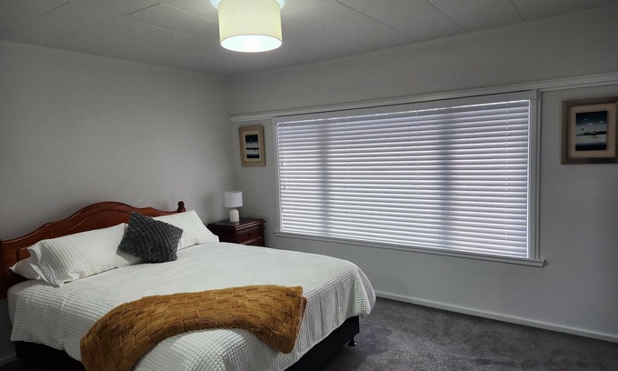 Taradale House | Three 64 - Close to shops, park and cafe's