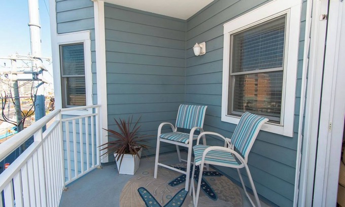 Midtown Ocean City Condo | Three Bedroom, Two Bath Ocean Block Condo with Outdoor Pool
