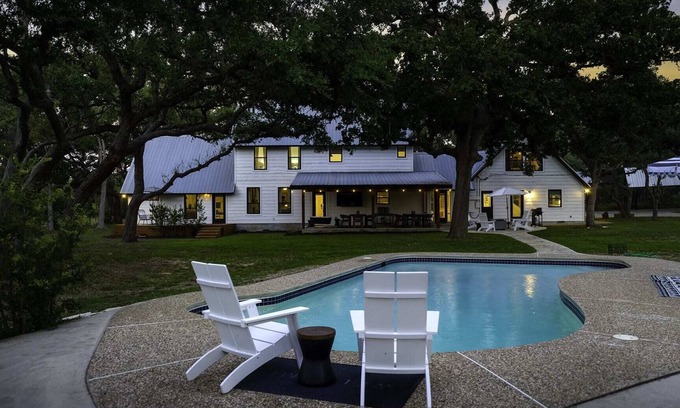 Driftwood House | Three Dog Ranch - Pool, Game Room & Sleeps 18