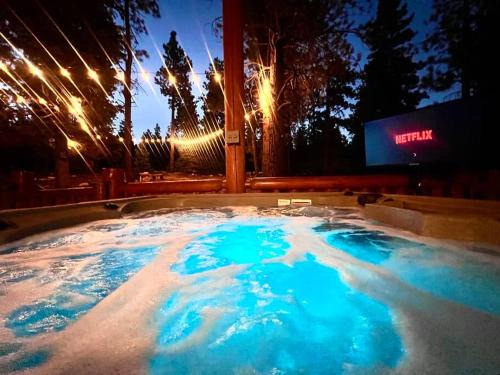 Meadow View Heights House | Three level cabin with Hot Tub