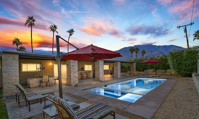 Racquet Club South House | Three Palms: Pool, Spa, Fire Pit, Pet Friendly!