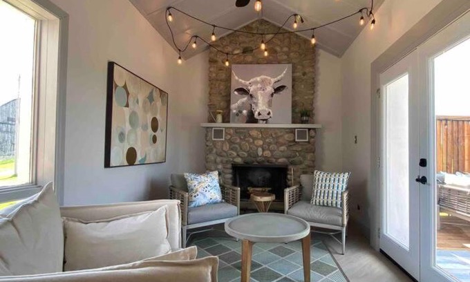 Kawartha Lakes House | Thunderbird Farm