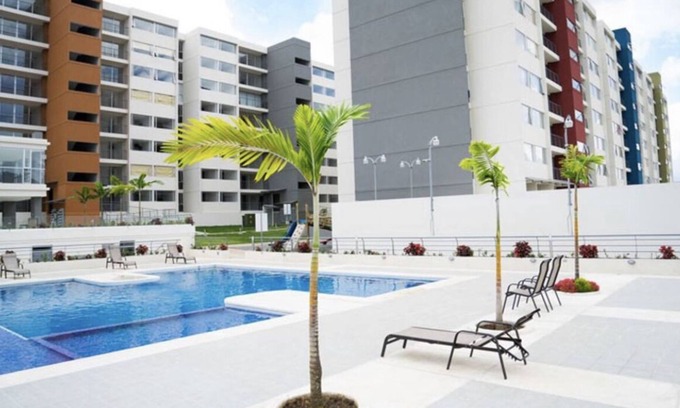 Hatillo Condo | Tico- American Oasis de San José