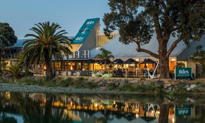 Nelson Hotel | Tides Hotel
