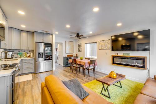 Garibaldi House | Tillamook Bay Apt Near Marina Fish, Boat and More!