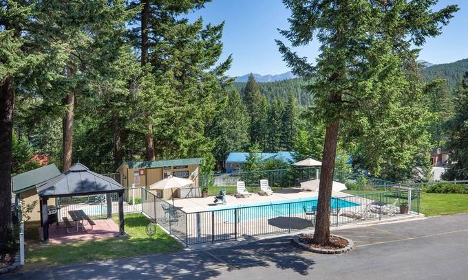 Bigfork Hotel | Timbers Motel