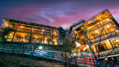 Old Manali Cabin | Timberwolves