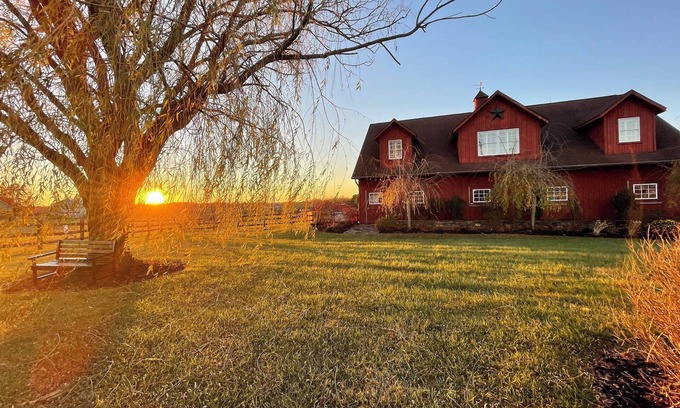 Kemblesville House | Time for a re-set at this Farmette in the heart of southern Chester county!