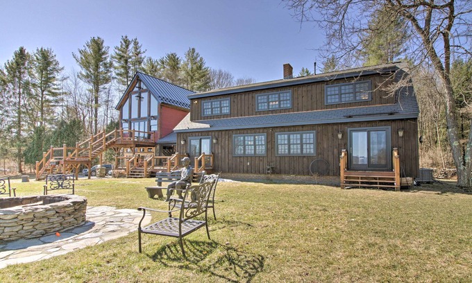 Putney House | Timeless Red Sox Retreat w/Scenic Mountain Views!