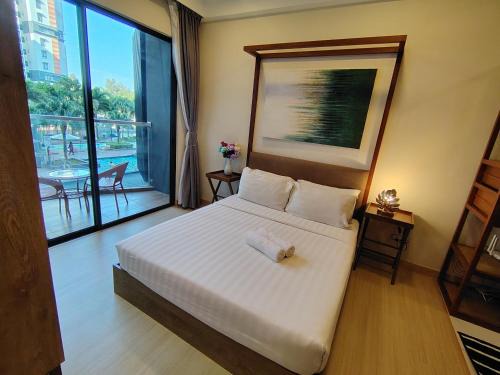 Kuantan House | Timurbay Seafront By Moonlight pool view