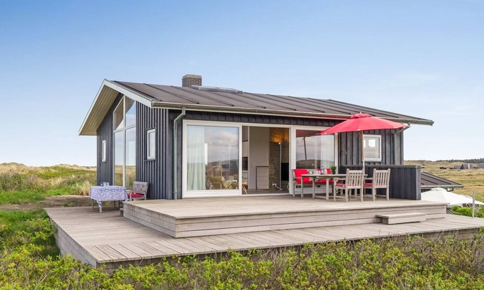 Rødhus House | "Tinea" - 50m from the sea by Interhome