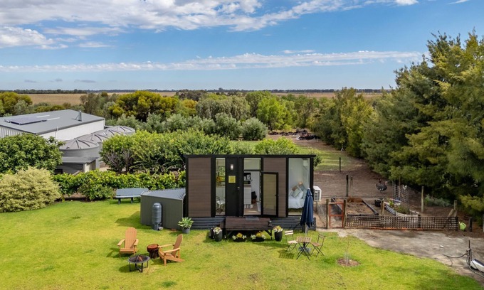 Lake Charm House | Tiny Charm by Tiny Away