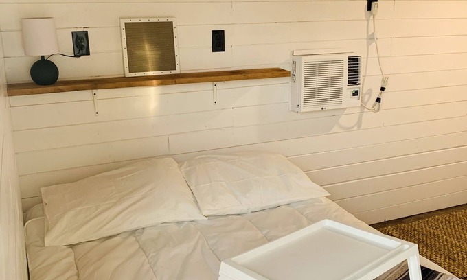 Herrin Apartment | Tiny, cozy Southern Illinois getaway