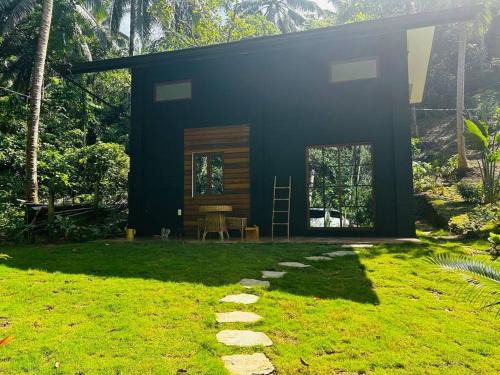 El Nido House | Tiny Hideaway Luna House with free 2 motorbikes