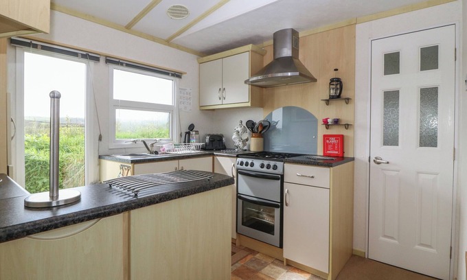 Garn Fadryn Cottage | Tir Glyn Caravan