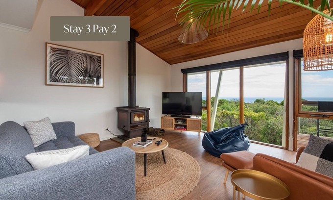 Cape Schanck Villa | TJ's Tree House with Ocean Views