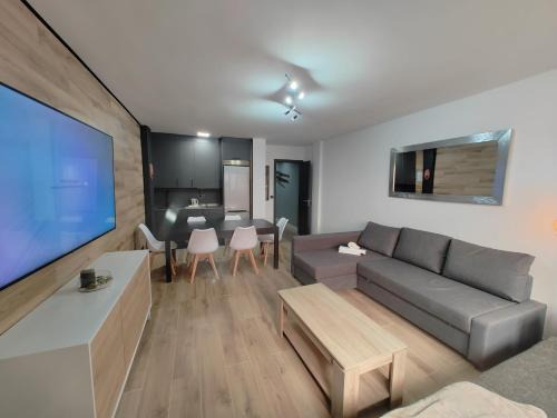 Pradollano Apartment | TODOSIERRANEVADA - 2 DORMITORIOS REFORMADO MONTBLANC - Junto a los Telecabinas