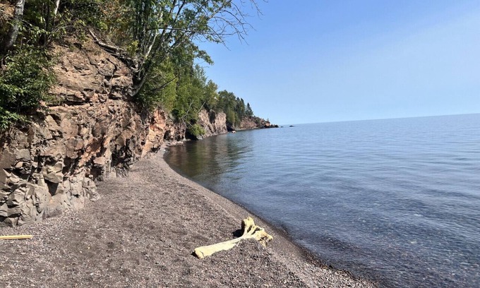 Tofte Villa | Tofte Superior Lakefront 2BR | Beach Access | Near Lutsen | Hiking | EV Charger