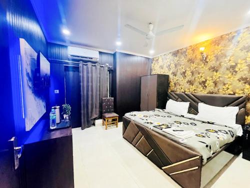 Jangpura Bed & Breakfast | Tom & Jerry In Jangpura