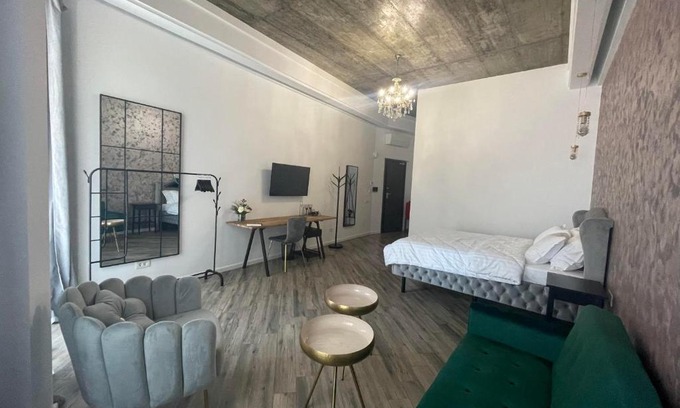 Old Town Hotel | Tomis’ Dreams