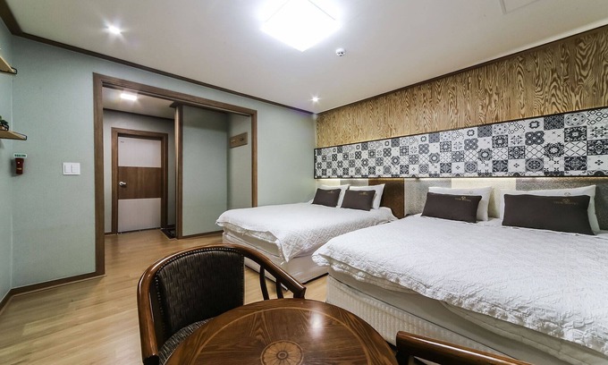 Tongyeong Hotel | Tongyeong View