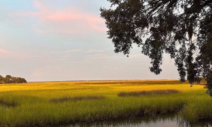 Country Club Estates Apartment | Top-Floor 2 story Apartment with Breathtaking Salt Marsh Views