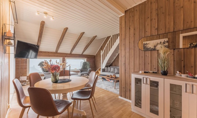 Lillehammer Apartment | Top-Floor Apartment – 5 Min Walk to Lillehammer’s Main Street