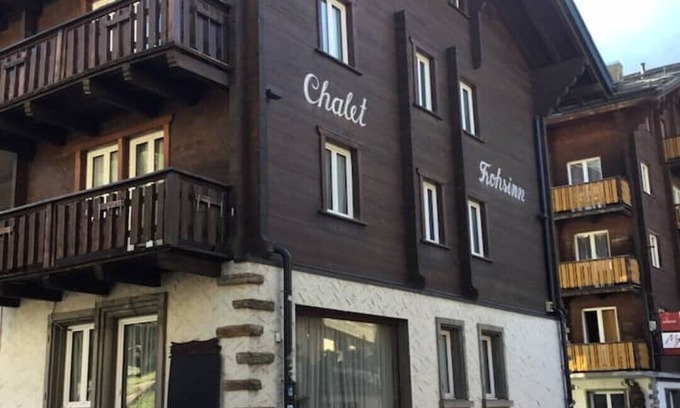 Saas-Fee Apartment | Top floor, central apartment with stunning views