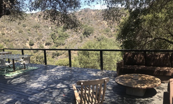 Topanga House | Topanga Deck House light spacious, amazing mountain views, huge deck under Oaks