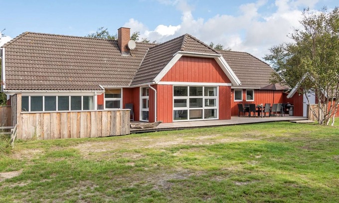 Toftum House | "Tora" - 3km from the sea by Interhome