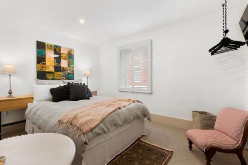 Battery Point House | Tori's Cottage - Stroll to Vibrant Salamanca