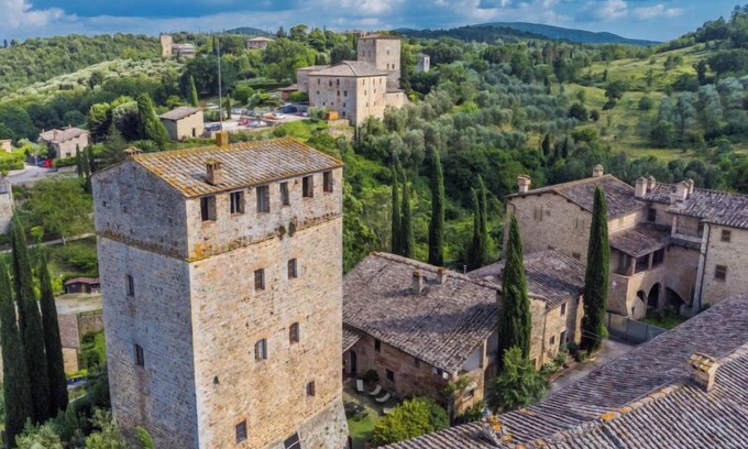 Stigliano Apartment | Torre 3 by Interhome