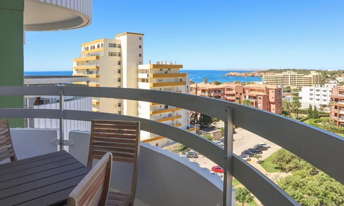 Praia da Rocha Apartment | Torre Verde - Free Parking - Swimming pool - Sea View - BY BEDZY