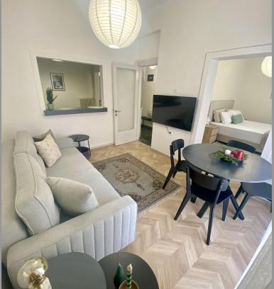 Edessa Apartment | Toucan Suites