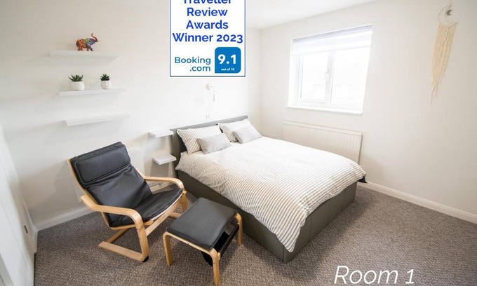 Ipswich House | Town House Chantry - With Self Check In and Free Parking - Rooms at ipswichdigs