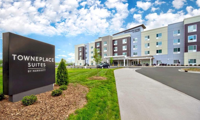 Asheville Hotel | TownePlace Suites by Marriott Asheville West
